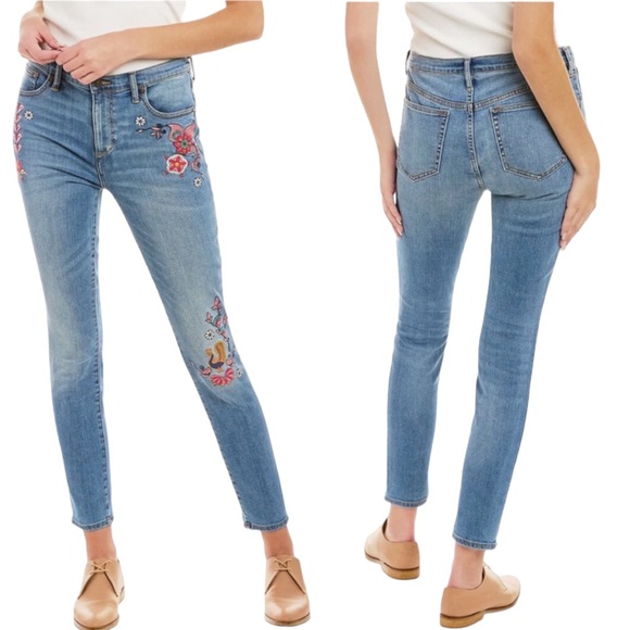 NWOT JOHNNY WAS DISTRESSED EMBROIDERED JEANS - SZ 27 - Picture 4 of 9